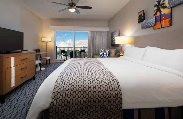 Marriott's BeachPlace Towers