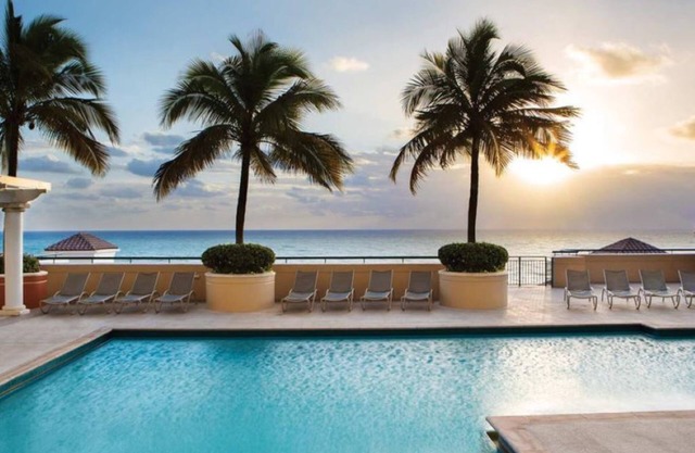 Marriott's BeachPlace Towers Studio-Walk to Tortuga Music Festival Event!