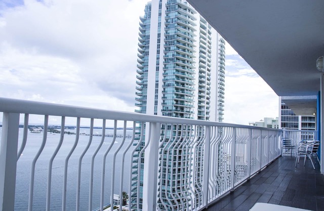 *NEW* Ocean Front 3 Bedroom Apartment in the heart of Brickell