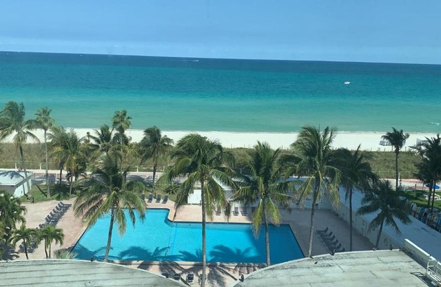 Ocean Front Casablanca Studios with FULL KITCHENS & Beach access By BL Rentals