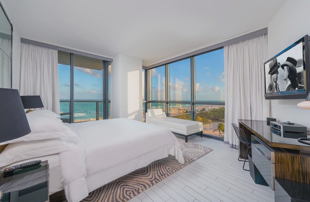 Oceanfront 2+Den/2.5 at W South Beach
