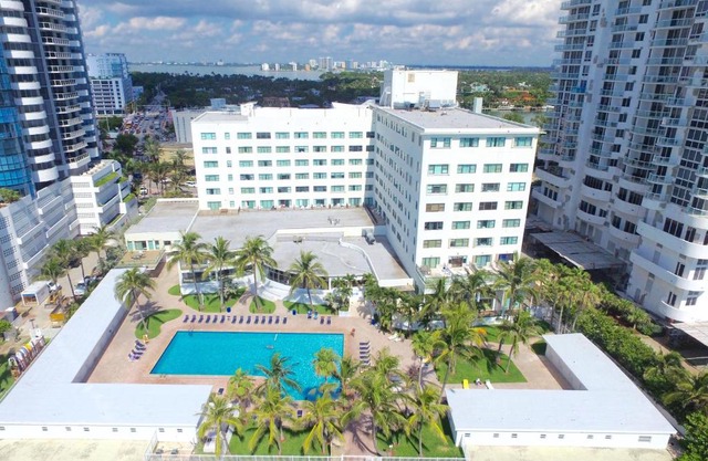 Oceanfront Studio Casablanca Miami Beach