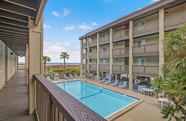 Oceanview Sand Dollar Villas Condo | Balcony | Pool