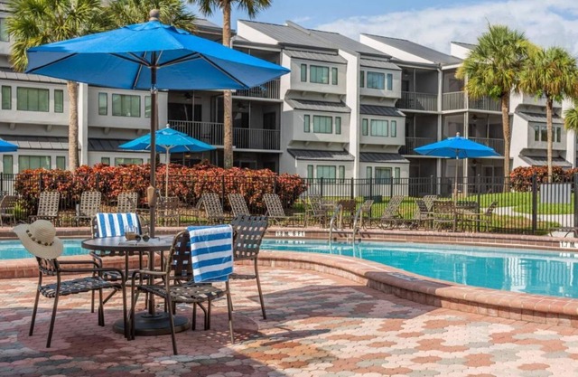 Orbit One Vacation Villas 2br suite, Saturday Check-In