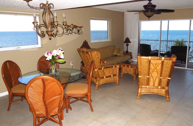 Outstanding Oceanfront Condo On The Beach With A Pool!!