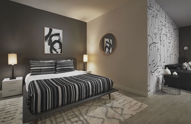 PERFECT Artsy Studio in Miami Design District