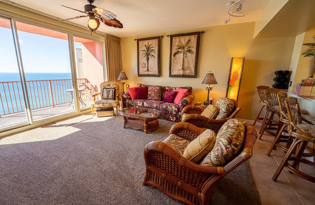 PERFECT ATOP OF PARADISE#BEUTIFUL#EXTREMELY CLEAN #ROMANTIC#