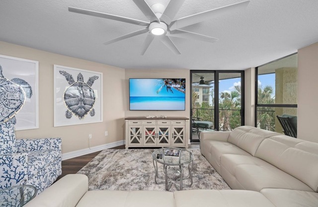 Pine Cove #101 is a 3/2 beachfront Sanibel vacation rental condo