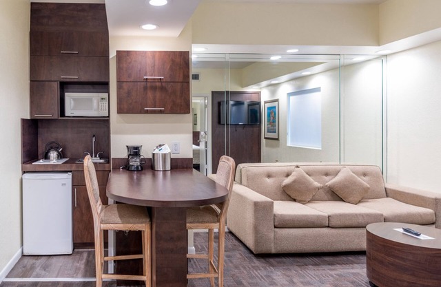 Relaxing Vacation in Miami Beach 3 Convenient Rooms | Close to Everything