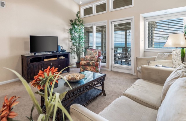 Sealoft 203 | Beachfront With Two Balconies