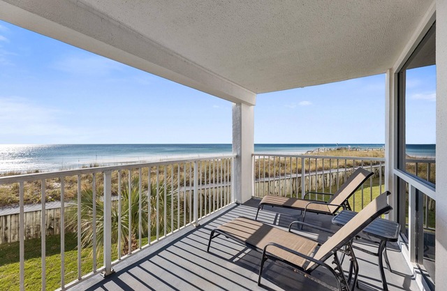 Shoreline Towers Unit 1021- Steps away from the beautiful white sandy beaches