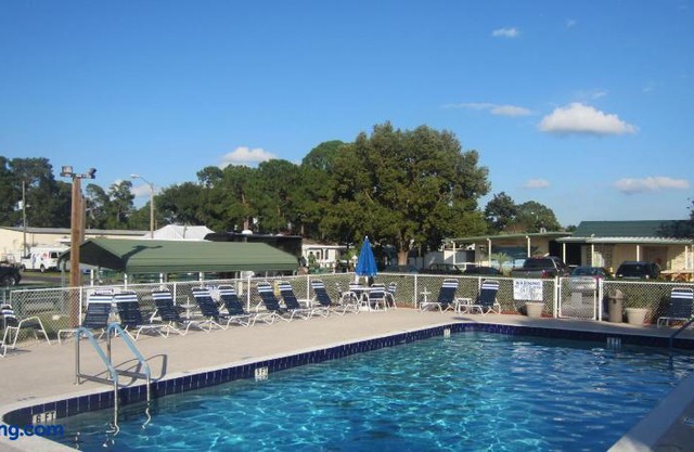 Southern Palms Park Model 4