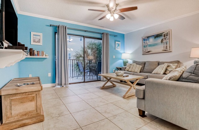 Spacious townhouse across from beach access