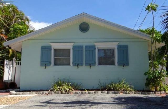Street South House #54586