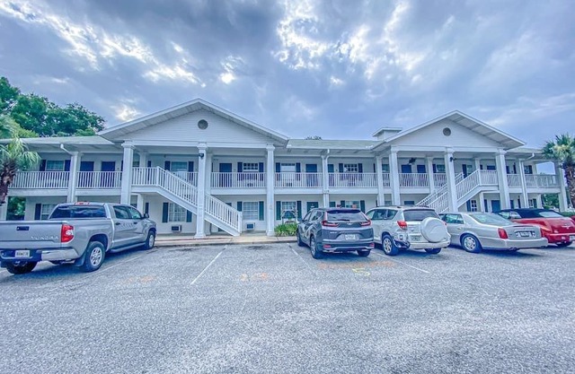 Studio Apartment Near Beaches