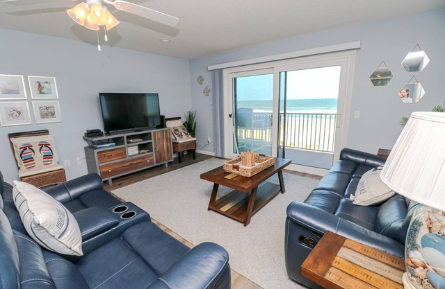 Summer House 168-Fully Renovated OCEANFRONT Townhouse