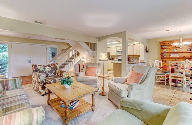 Two-Floor Beachwood Villa in Gated Amelia Island Resort!