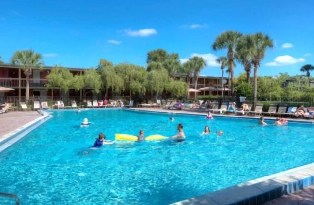 Ultimate Disney Adventure! 4 Comfortable Units, Restaurant, Near Magical Midway