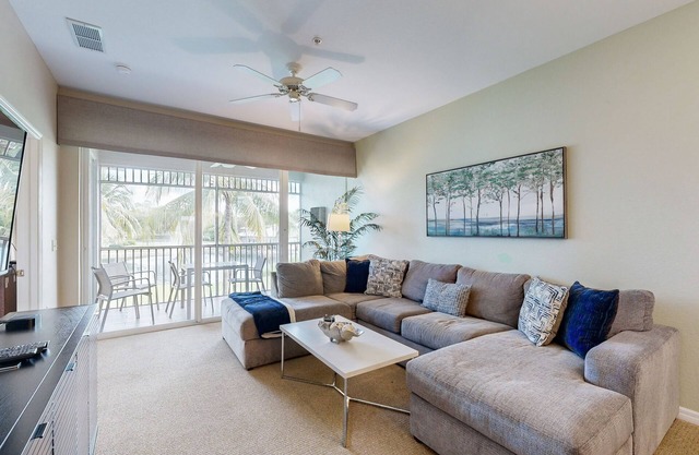 Upgraded Greenlinks Golf Villas Condo | All-New Appliances | Luxe Pool & Spa