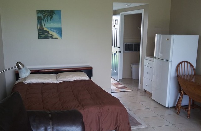 Waterfront - Studio Condo