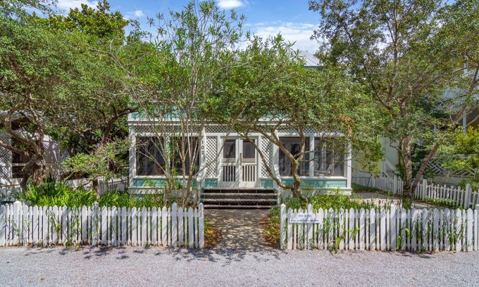 Seaside House | 1 Block to Beach in Seaside, FL - Porches and Deck + 2 Adult Bikes!