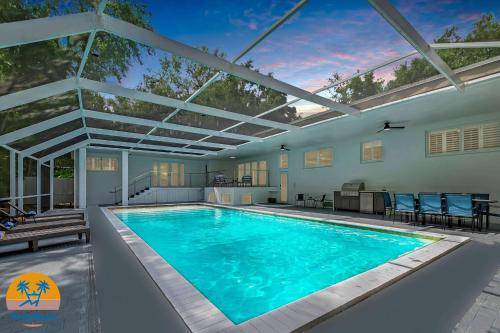 Pinecrest Villa | 1000 m² Villa ∙ 5 bedrooms ∙ 10 guests