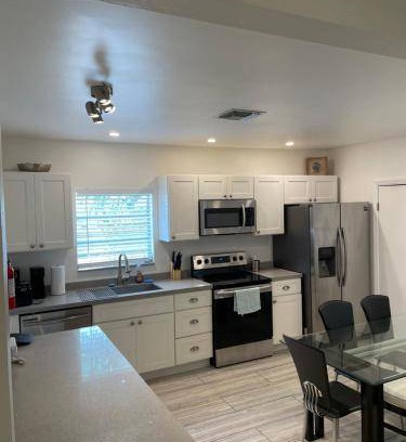 Sailboat Bend Apartment | 107 m² Apartment ∙ 3 bedrooms ∙ 7 guests