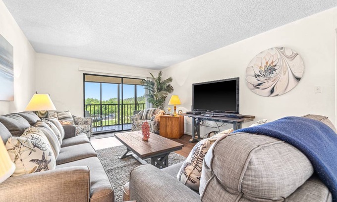 Port Charlotte Condo | 107 m² Condo ∙ 2 bedrooms ∙ 6 guests