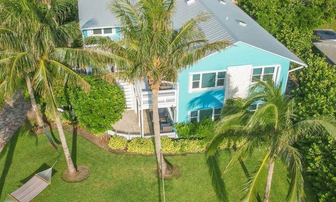 Fort Pierce Shores Villa | 107 m² Villa ∙ 8 bedrooms ∙ 32 guests