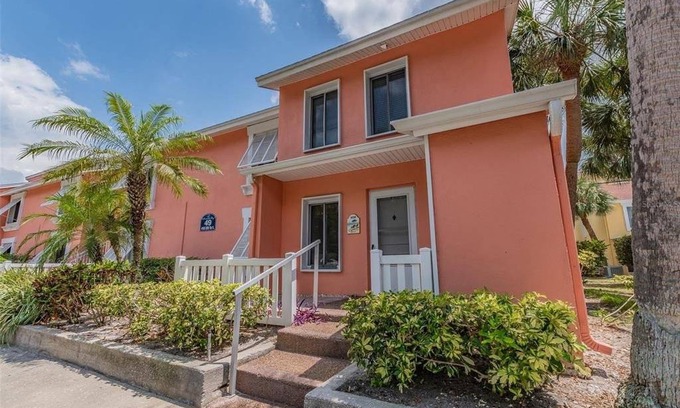 Bayview House | 117 m² House ∙ 2 bedrooms ∙ 4 guests