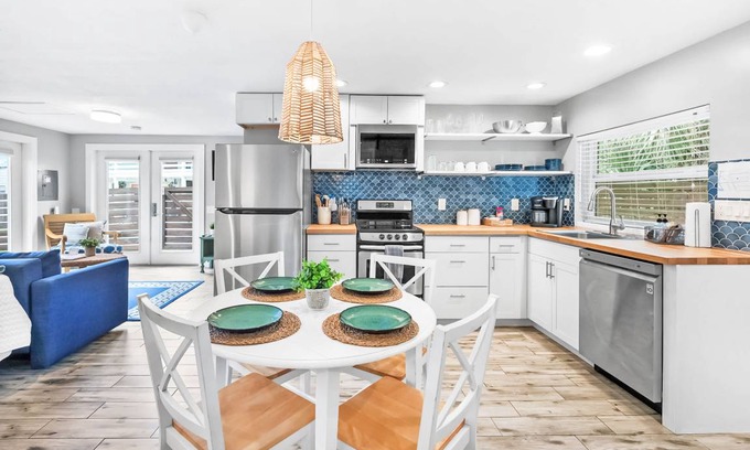 Butler Beach Apartment | 121 m² Apartment ∙ 1 bedroom ∙ 2 guests