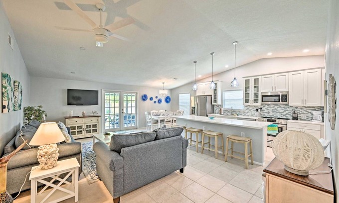 Naples Park House | 128 m² House ∙ 3 bedrooms ∙ 8 guests