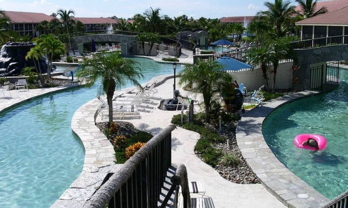 Naples Condo | 130 m² Condo ∙ 2 bedrooms ∙ 4 guests