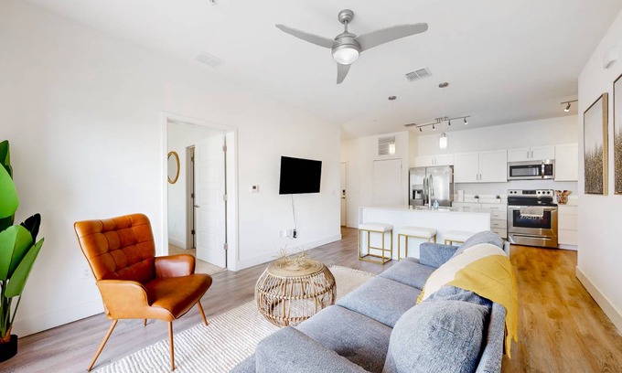 Gainesville Apartment | 139 m² Apartment ∙ 2 bedrooms ∙ 4 guests