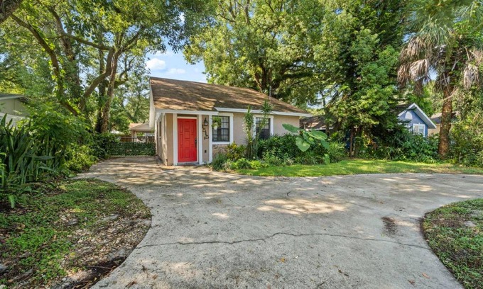 Old Seminole Heights House | 140 m² House ∙ 3 bedrooms ∙ 10 guests