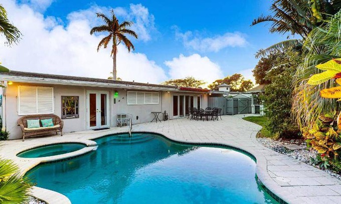 Bel Air House | 143 m² House ∙ 4 bedrooms ∙ 10 guests