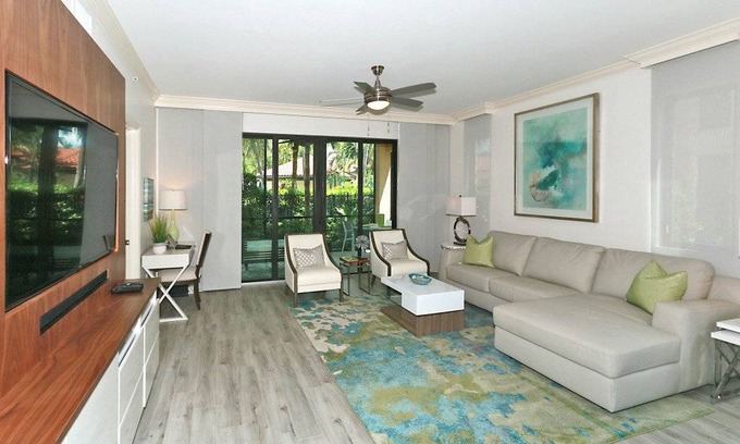 Royal Harbor Condo | 147 m² Condo ∙ 3 bedrooms ∙ 6 guests