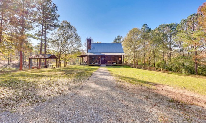 Hueytown House | 148 m² House ∙ 2 bedrooms ∙ 8 guests