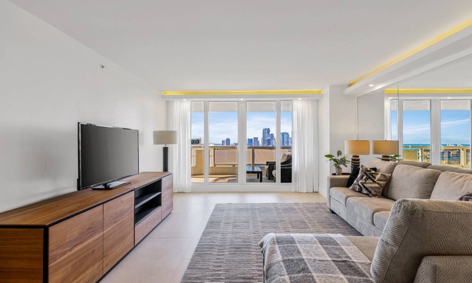 Downtown Miami Apartment | 151 m² Apartment ∙ 3 bedrooms ∙ 4 guests
