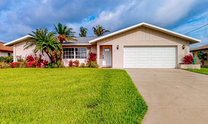 Gulf Cove House | 156 m² House ∙ 3 bedrooms ∙ 8 guests