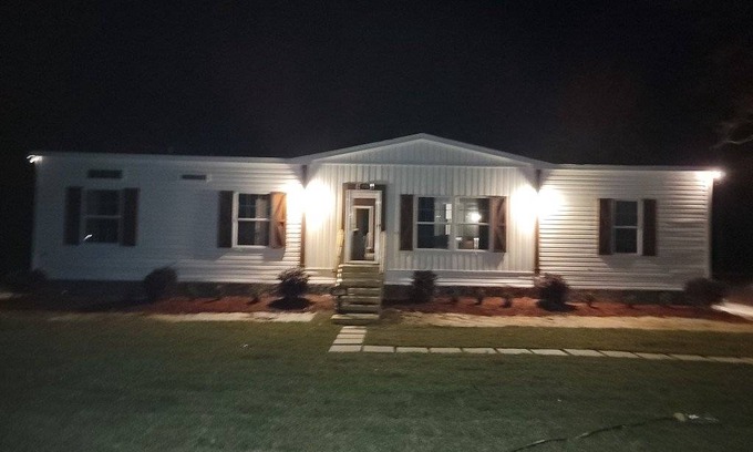 Bronson House | 167 m² House ∙ 3 bedrooms ∙ 8 guests