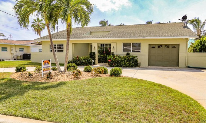 Siesta Isle House | 18116 Cutlass