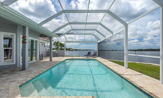 Broadview Manor House | 184 m² House ∙ 3 bedrooms ∙ 8 guests