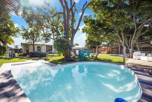 Miami Gardens Villa | 186 m² Villa ∙ 4 bedrooms ∙ 12 guests