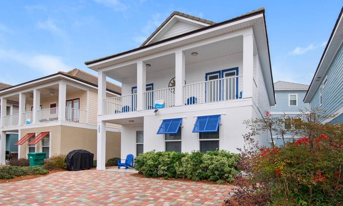 Villages of Crystal Beach House | 194 m² House ∙ 4 bedrooms ∙ 12 guests