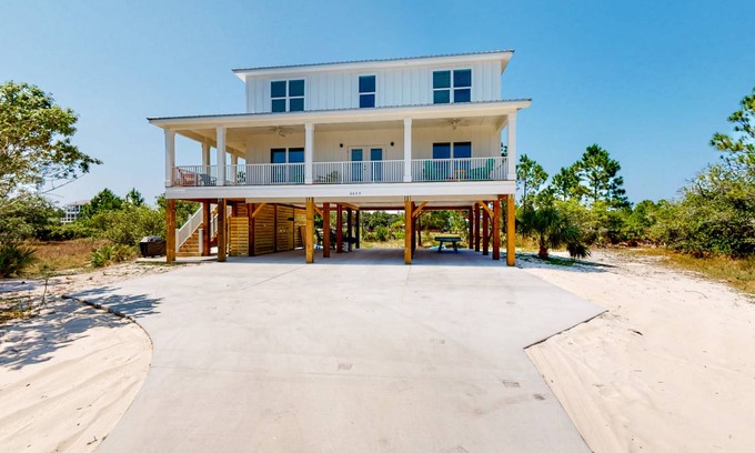 Surf Side Shores House | 197 m² House ∙ 5 bedrooms ∙ 10 guests
