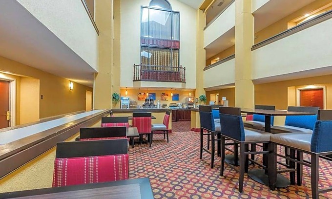 Jasper Hotel | 2-Star Hotel ∙ Comfort Inn & Suites Jasper Hwy 78 West
