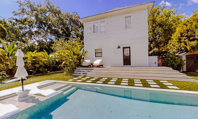 Tampa Heights House | 205 m² House ∙ 4 bedrooms ∙ 8 guests