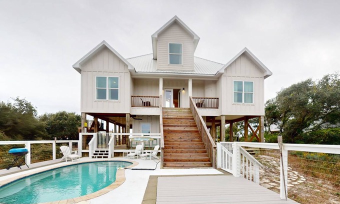Surf Side Shores House | 218 m² House ∙ 6 bedrooms ∙ 12 guests