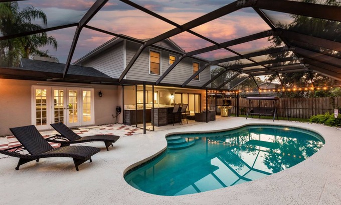 Temple Terrace House | 229 m² House ∙ 4 bedrooms ∙ 10 guests